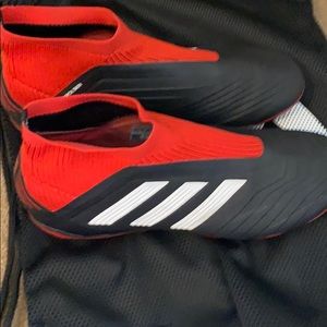 Adidas ( Predator)